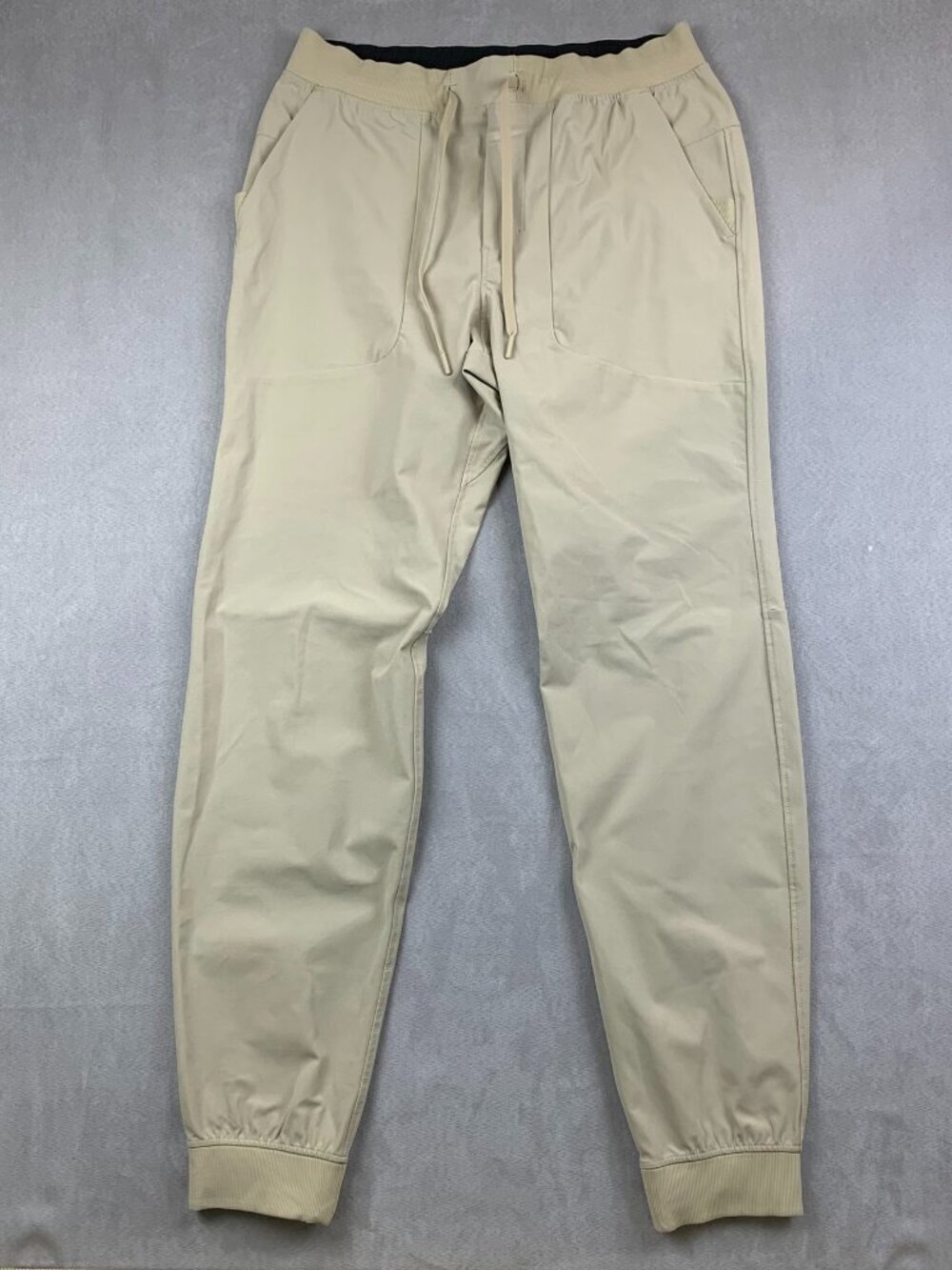 Lululemon Mens Pants Large Beige ABC Jogger Tall 32" Warpstreme Tapered M5A31T